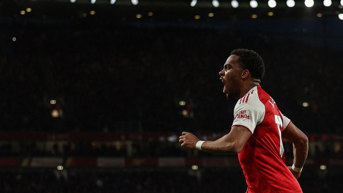 Jurrien Timber Segera Perpanjang Kontrak di Arsenal