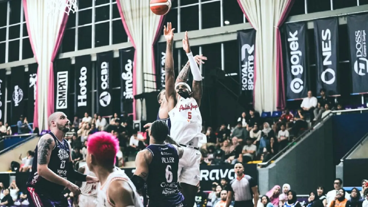 Pelita Jaya Jakarta menangi laga ketat di Game 1 kontra Rans Simba Bogor.
