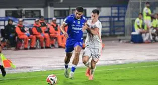 Sengit Hingga Pekan Akhir, Begini Tanggapan Nahkoda Persib