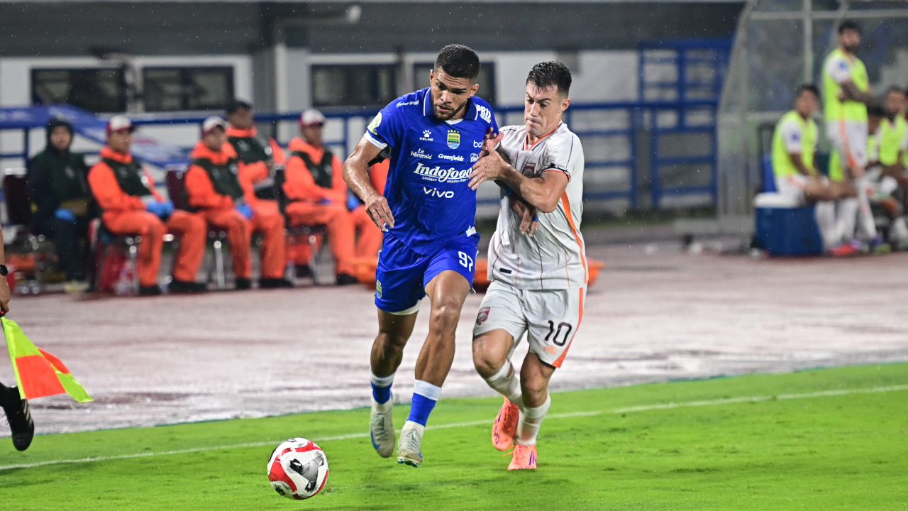 Sengit Hingga Pekan Akhir, Begini Tanggapan Nahkoda Persib