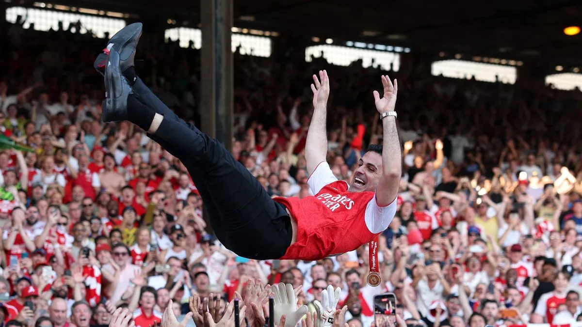 Arteta: Momen Ajaib Arsenal Angkat Trofi Liga Inggris - sumber: (footballlondon)