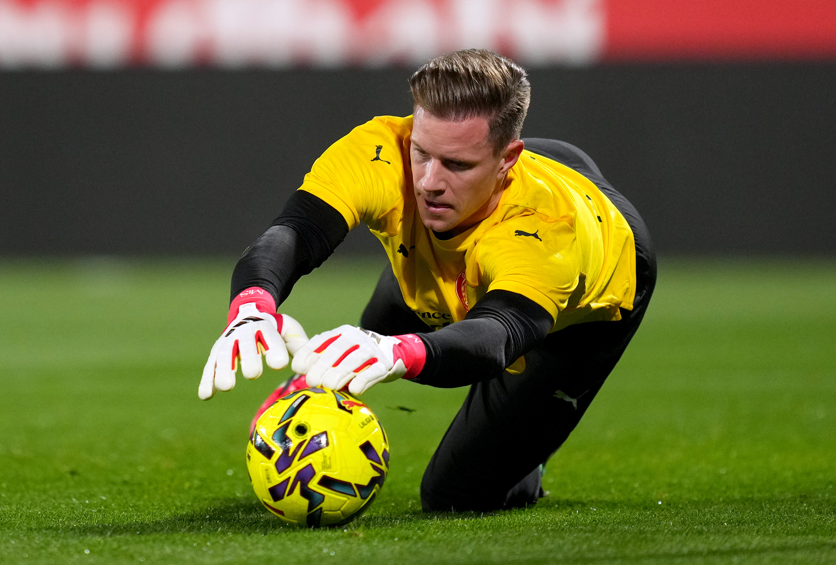 Barcelona Gagal Lepas Ter Stegen ke Girona