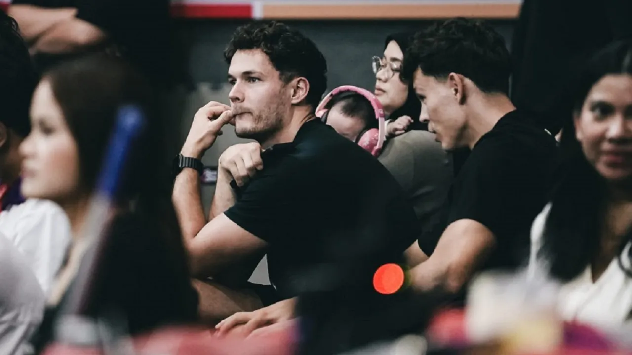 Devon Van Oostrum beri saran berharga kepada Rans Simba Bogor.