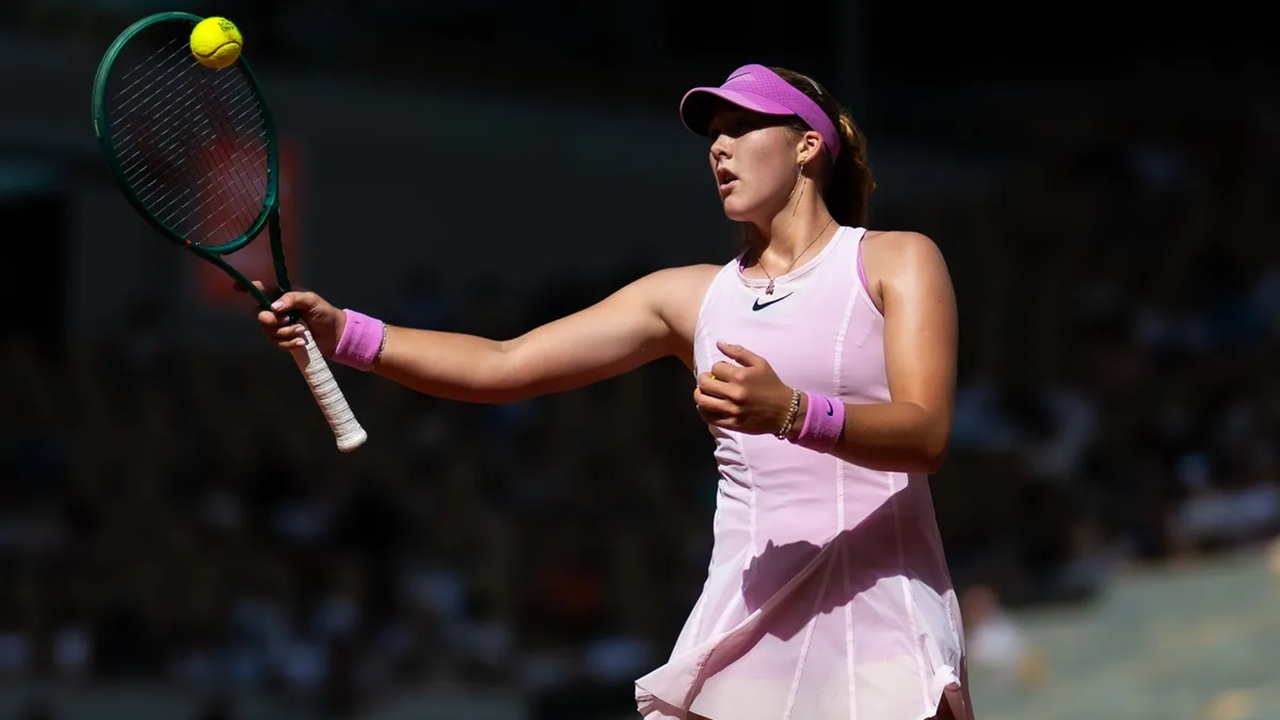 Hasil French Open: Mirra Andreeva Bungkam Petenis Tuan Rumah