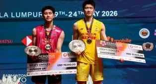 Li Shifeng Pemain China Pertama Sukses Pertahankan Gelar Malaysia Masters