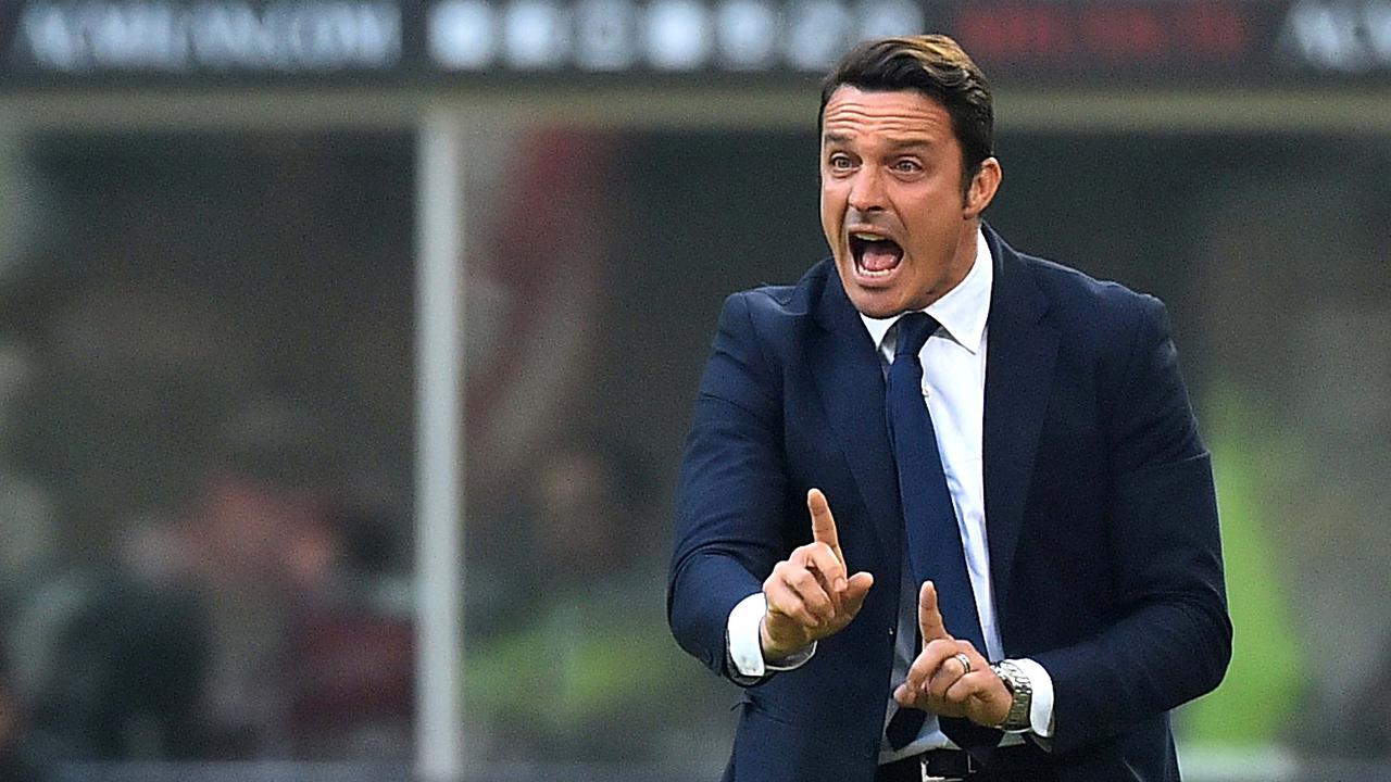 Massimo Oddo Dipecat, Milan Futuro Berada di Persimpangan