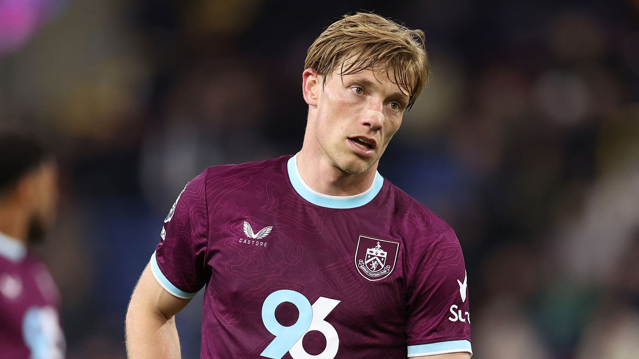 Mike Jackson Akui Burnley Bisa Kesulitan Pertahankan Zian Flemming