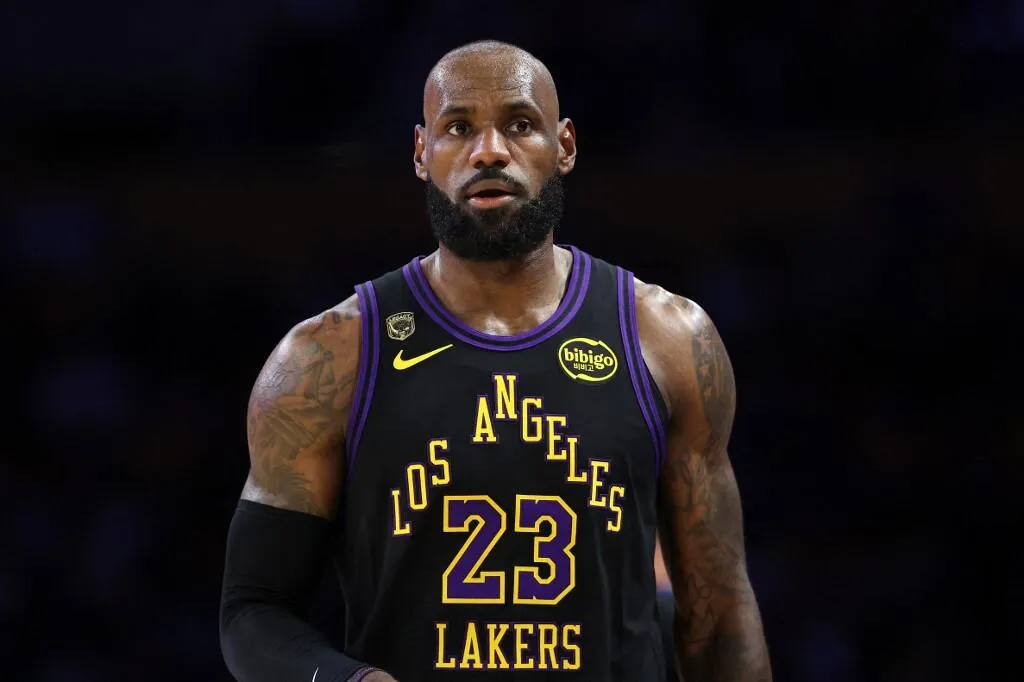 Rekor All-NBA LeBron James Terhenti Setelah 21 Tahun - sumber: (mainbasket)