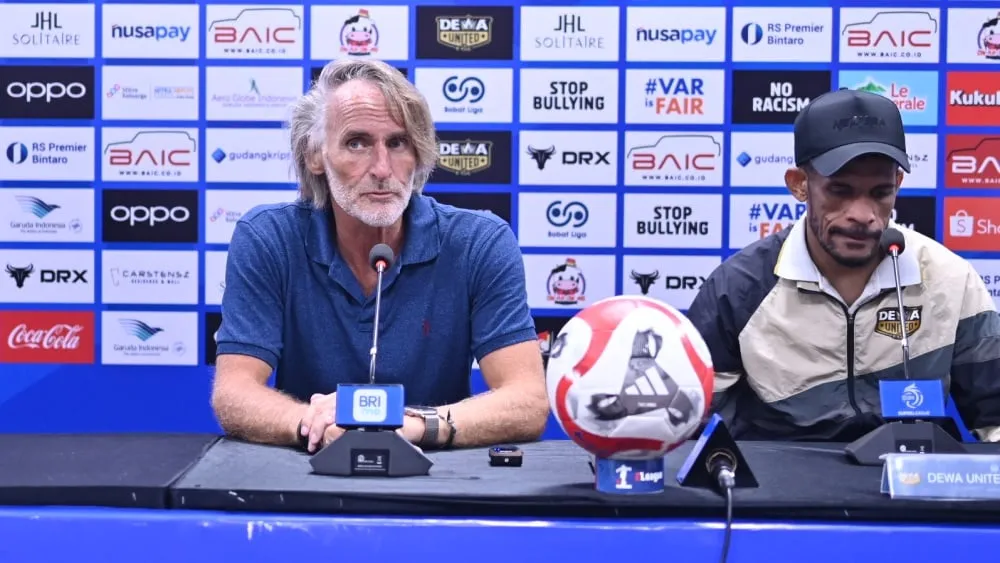 Riekerink Tunggu Keputusan Klub Mengenai Kelanjutan Kariernya - sumber: (ileagueid)