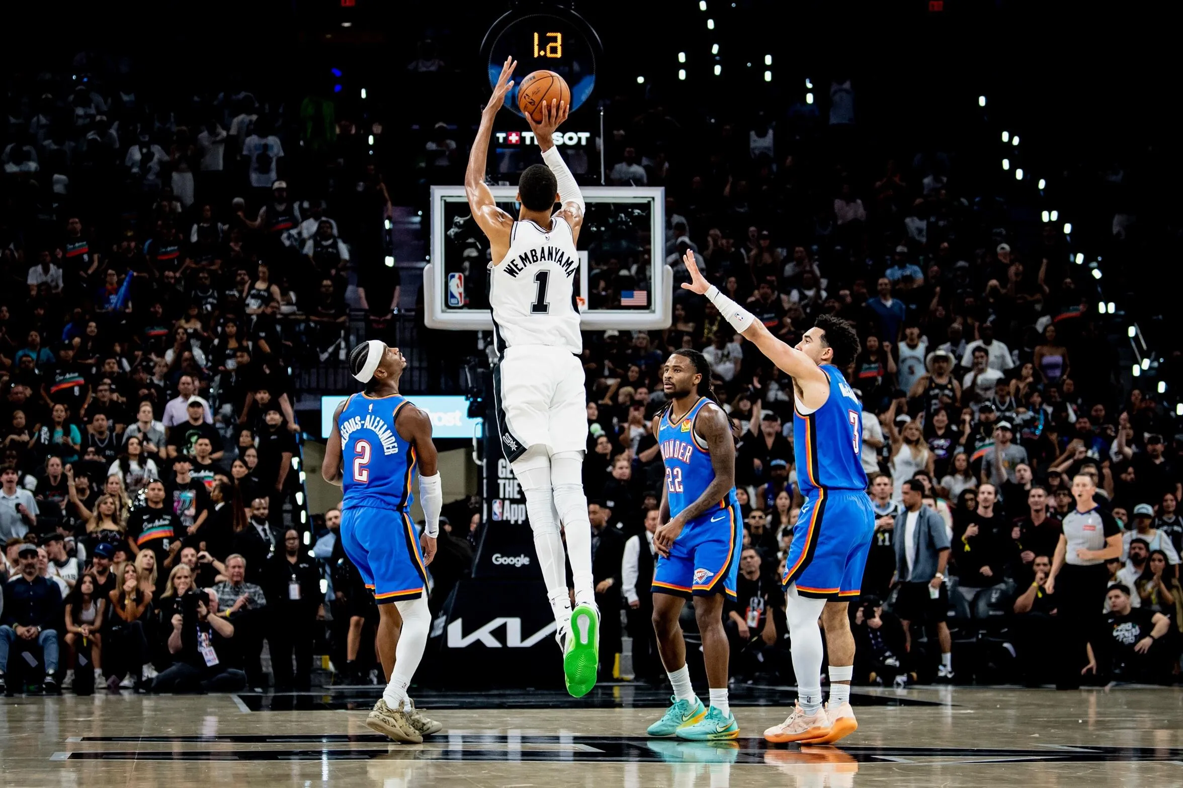 Spurs Tangguh, Imbangi Thunder di Final Wilayah Barat