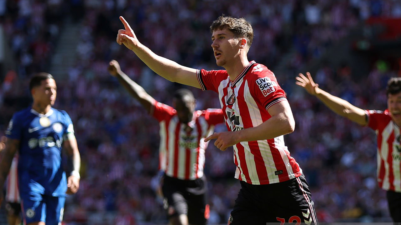 Trai Hume Bahagia Sunderland Lolos ke Liga Europa Usai Kalahkan Chelsea