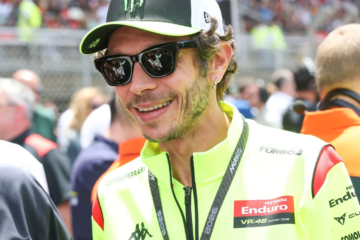 Valentino Rossi Pertimbangkan Pengganti Di Giannantonio di VR46 - sumber: (motorsport)