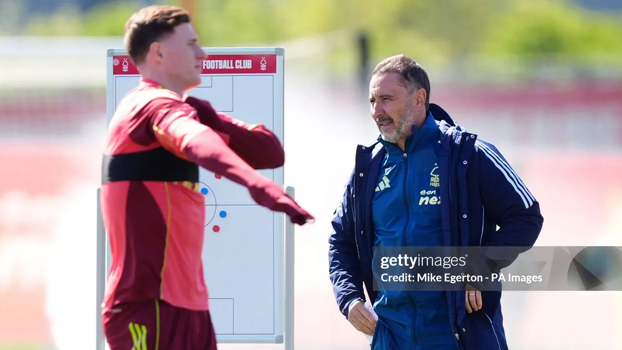 Vitor Pereira Buka Suara soal Masa Depan Elliot Anderson