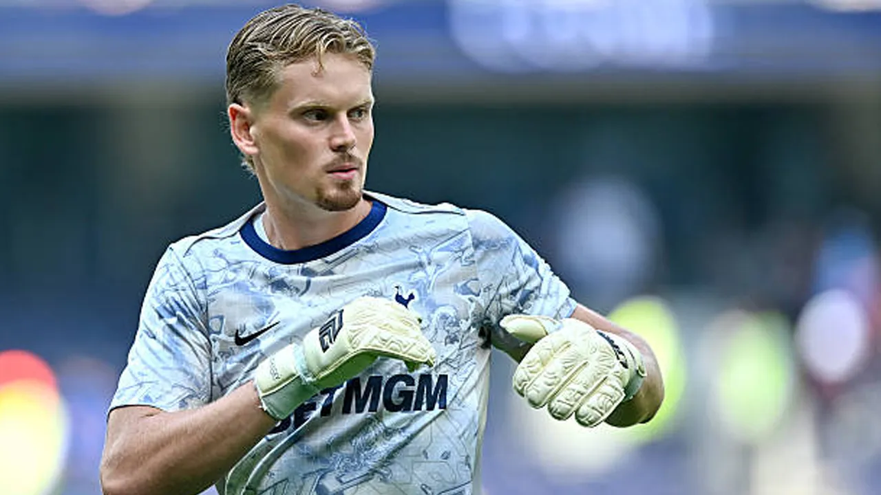 Antonin Kinsky Sebut Masa Sulitnya di Tottenham Sudah Berlalu