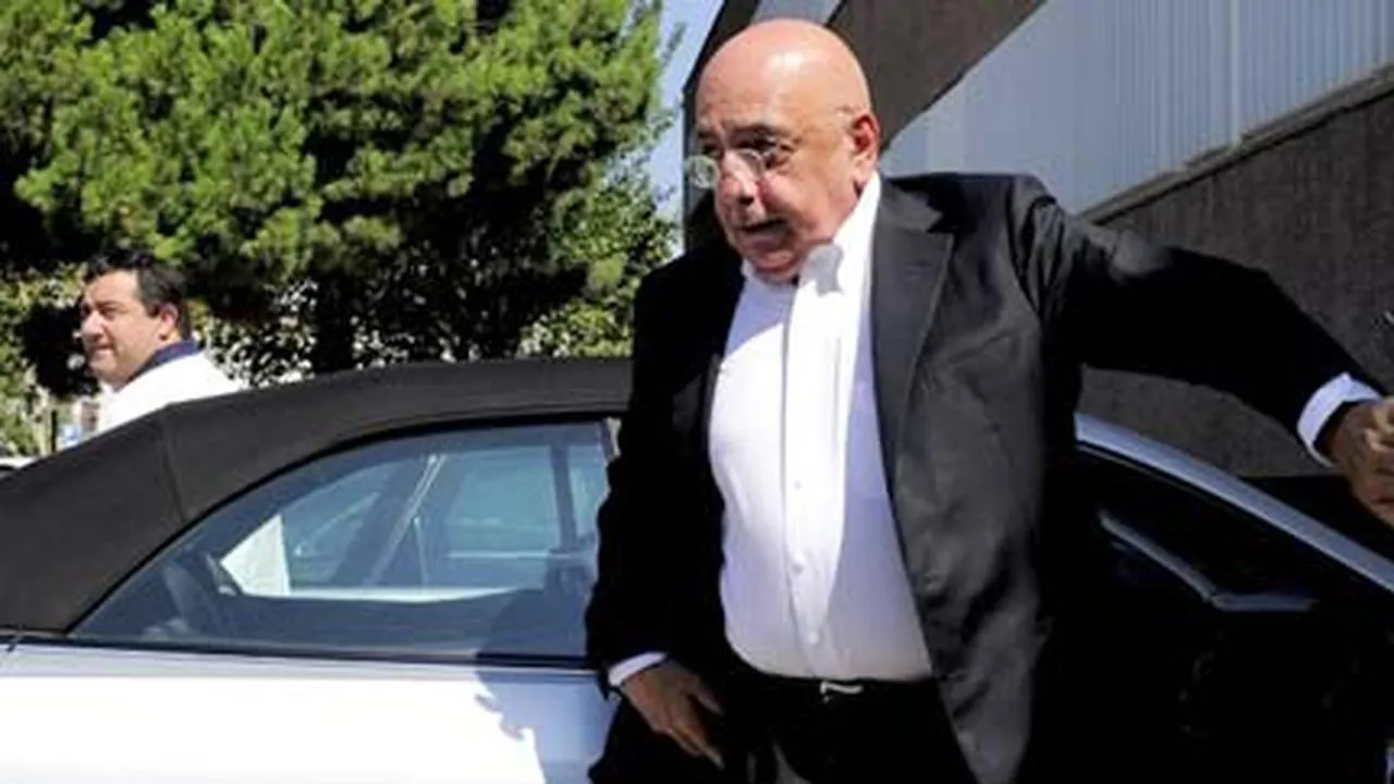 Fabrizio Romano: Adriano Galliani Selangkah Lagi Kembali ke AC Milan