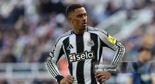Jacob Ramsey Kritik Mentalitas Newcastle United Musim Ini