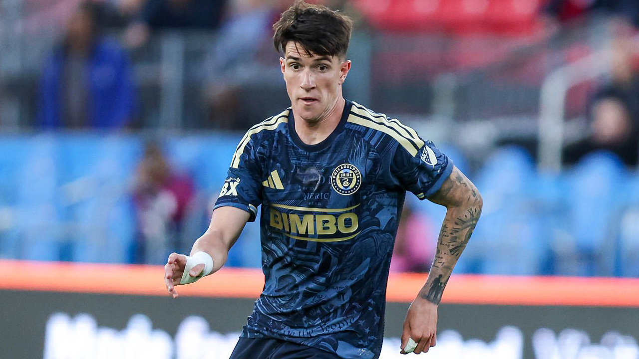 Leeds Harus Bersaing dengan Celta Vigo untuk Rekrut Jovan Lukic