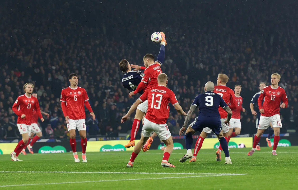 McTominay, Bintang Napoli, Muncul di Uang Edisi Khusus Bank of Scotland - sumber: (footballitalia)