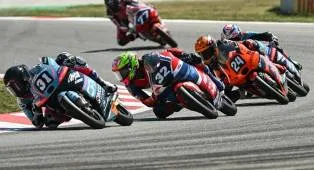 Menpora Kagum dengan Prestasi Kiandra Ramadhipa di Moto3