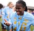 Teken Kontrak Baru, Khadija Shaw Batal Tinggalkan Manchester City