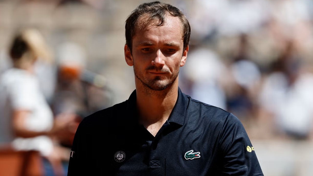Daniil Medvedev Bantah Ide Lewatkan French Open Usai Kekalahan Teranyar