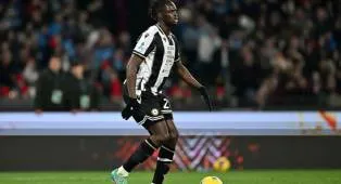 Gianluca Nani Buka Suara Soal Banjir Permintaan untuk Oumar Solet