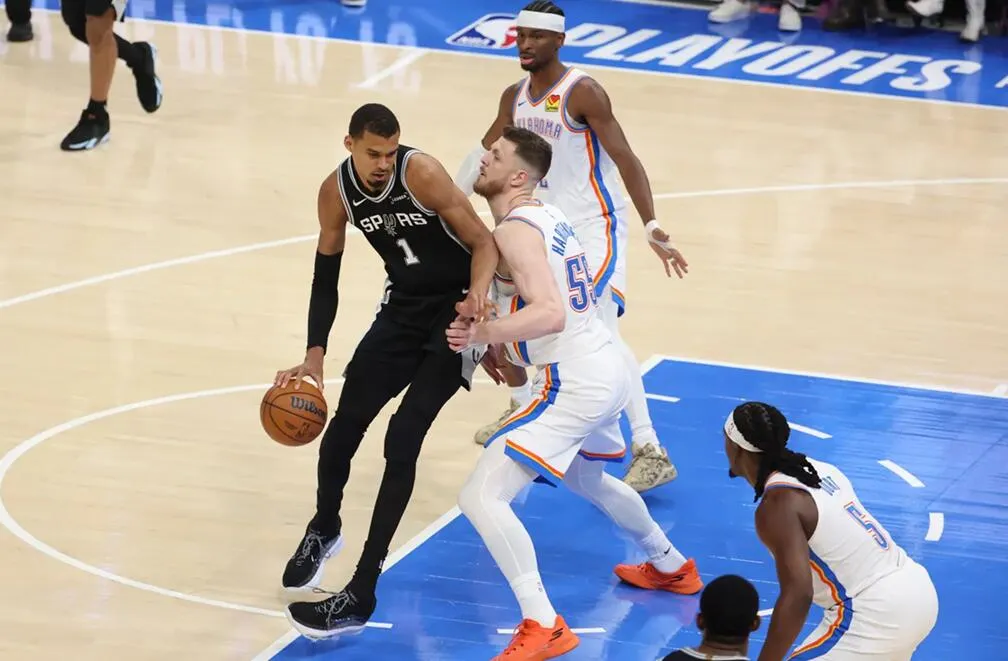 Kritik dan Tuduhan Terhadap Wembanyama Usai Kekalahan Spurs - sumber: (mainbasket)