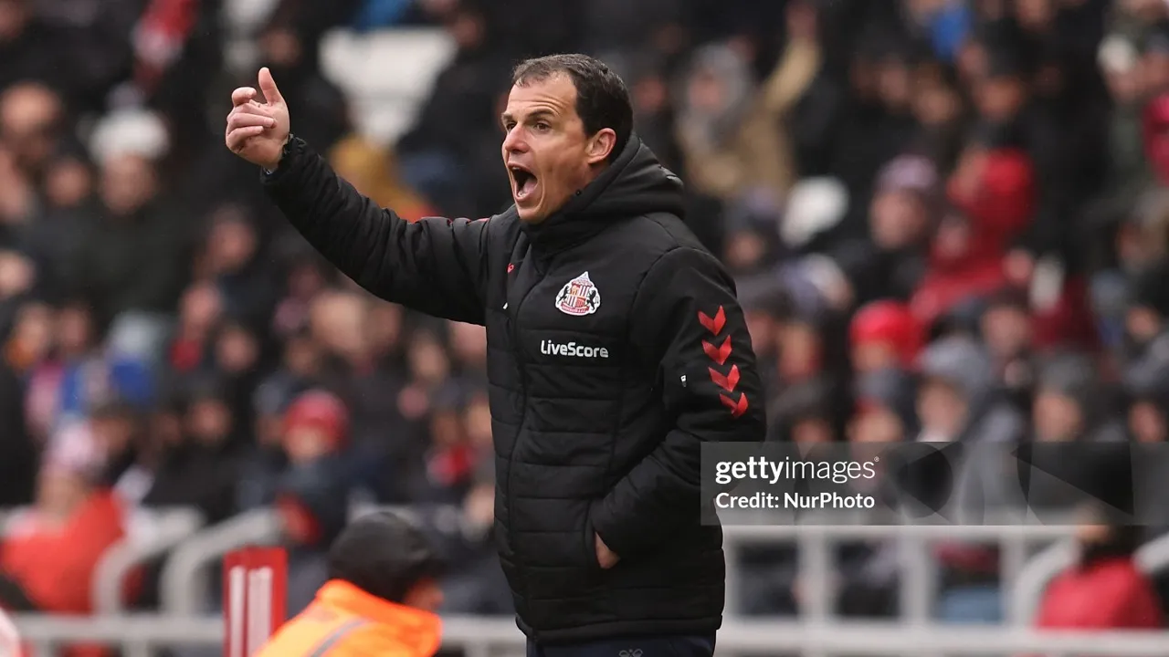 Regis Le Bris Bangga Sunderland Bungkam Prediksi Degradasi
