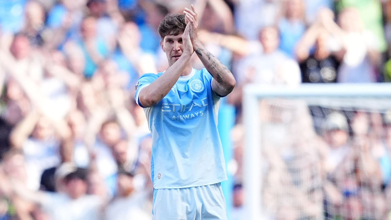 Tottenham Mulai Lirik John Stones untuk Gantikan Cristian Romero