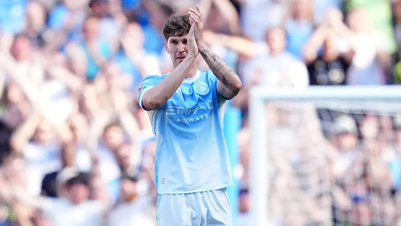 Tottenham Mulai Lirik John Stones untuk Gantikan Cristian Romero