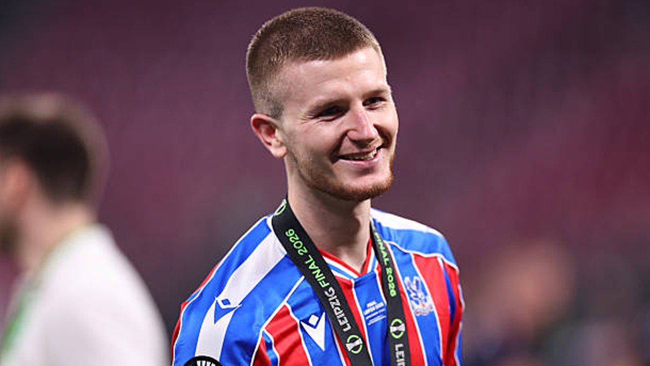 Adam Wharton Tak Mau Lagi Kehilangan Momen Pesta Juara Crystal Palace