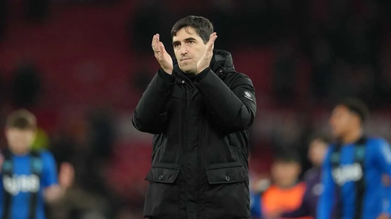 Andoni Iraola Lebih Pilih Premier League, Milan Menolak Untuk Menyerah