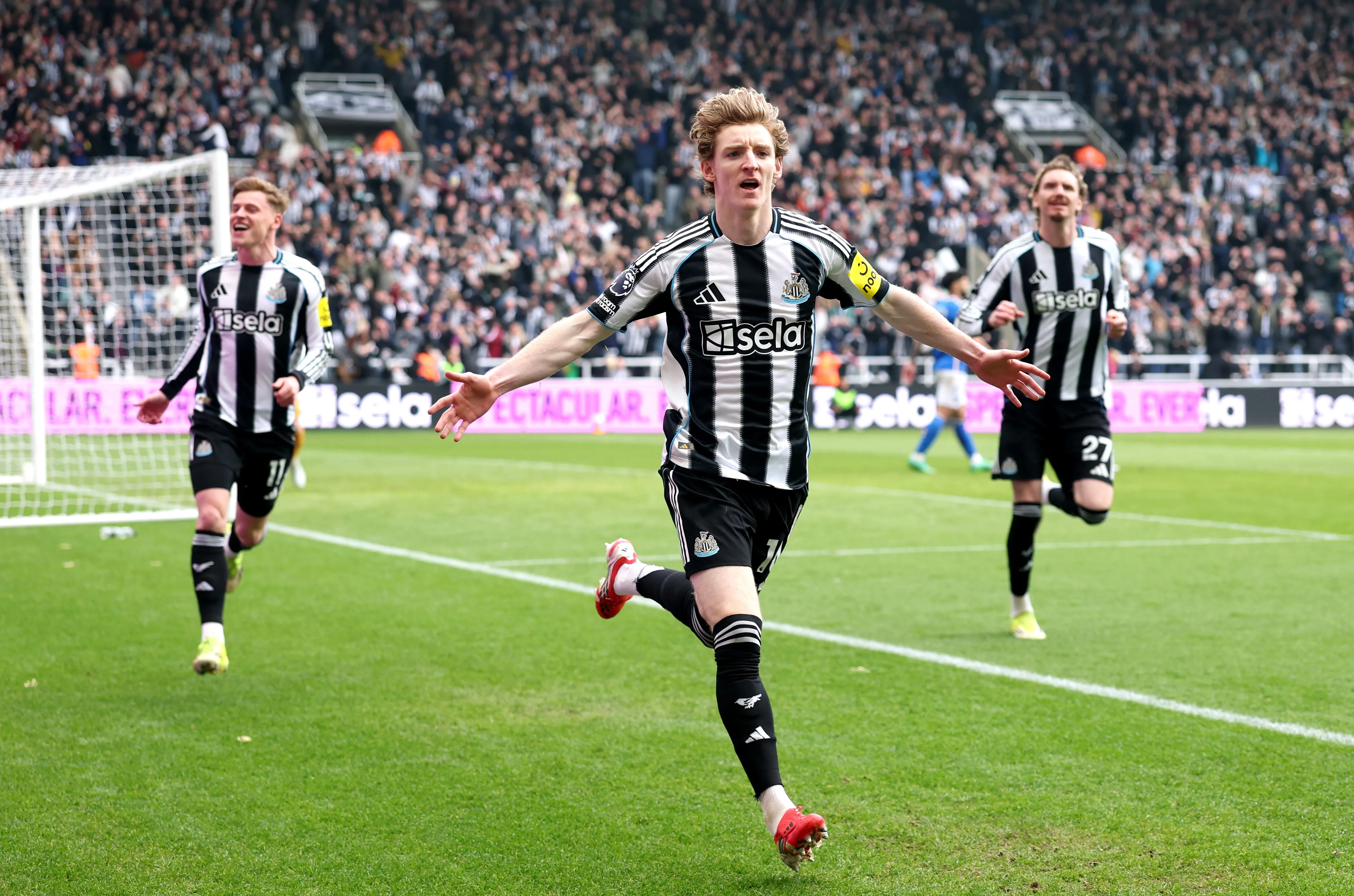 Barcelona Sepakati Transfer €80 Juta untuk Gordon - sumber: (footballespana)