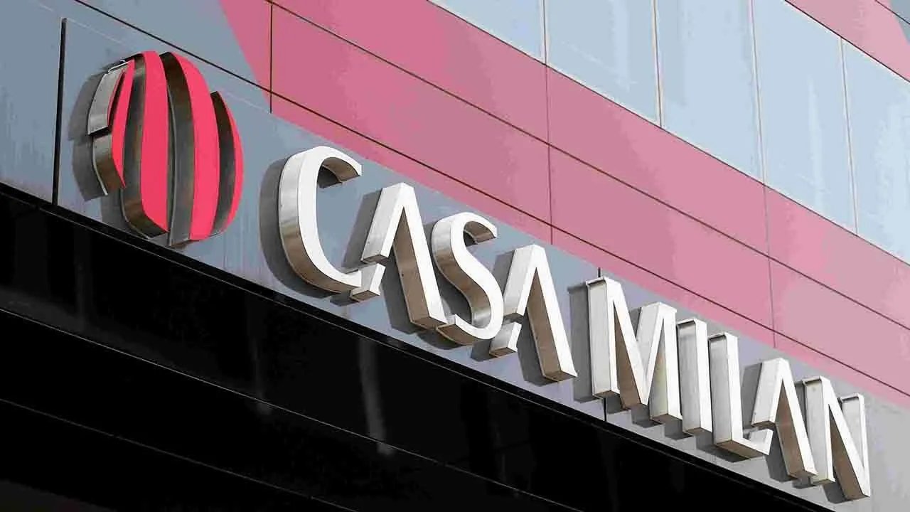 Bukan Cuma Beda Visi, Media Italia Bongkar Kacaunya Internal AC Milan