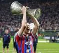Crystal Palace Menangkan Trofi Eropa, Adam Wharton Puji Oliver Glasner