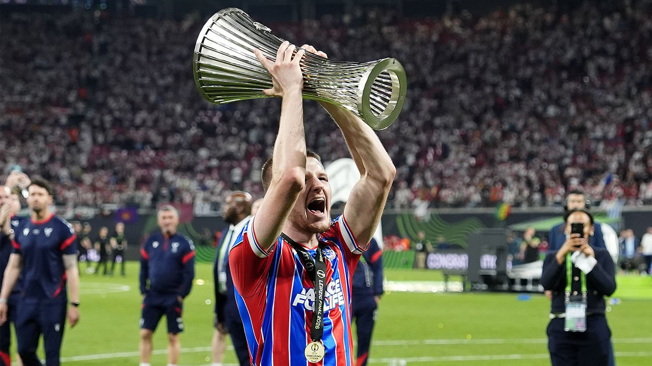 Crystal Palace Menangkan Trofi Eropa, Adam Wharton Puji Oliver Glasner