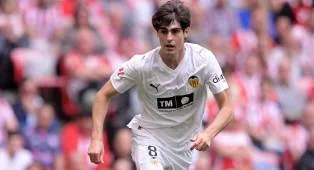 MU dan Arsenal Berebut Javi Guerra, Valencia Pasang Harga Segini