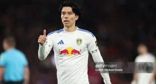 Ao Tanaka Nyaris Tinggalkan Leeds United pada Januari