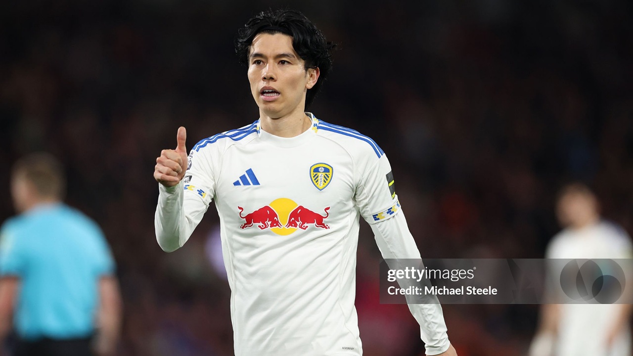 Ao Tanaka Nyaris Tinggalkan Leeds United pada Januari