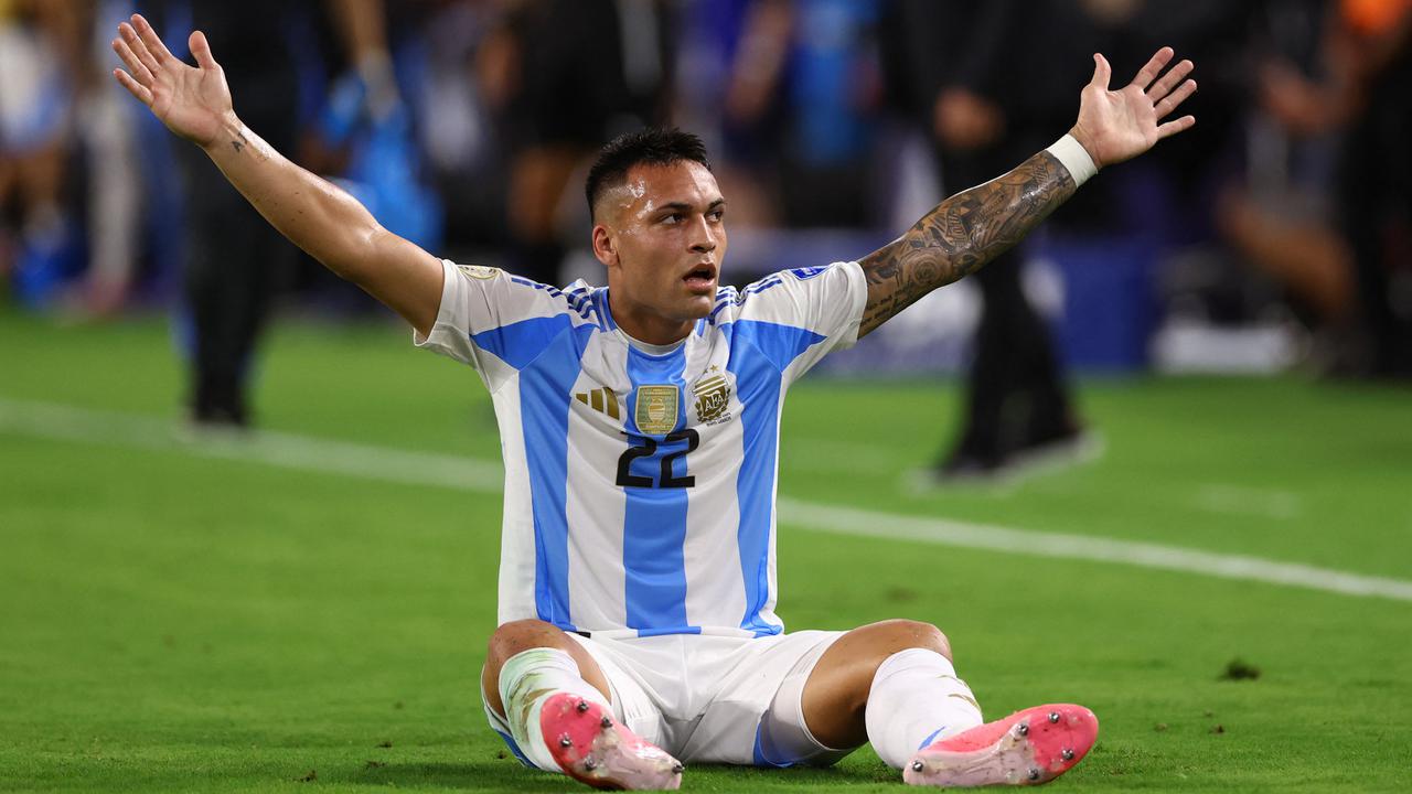 Bersaing Dengan Lautaro Martinez, Julian Alvarez: Saling Menguntungkan