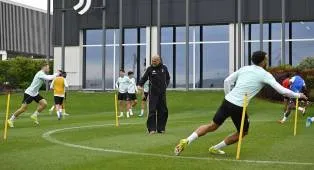 David Trezeguet Ungkap Masalah Juventus pada Musim Ini