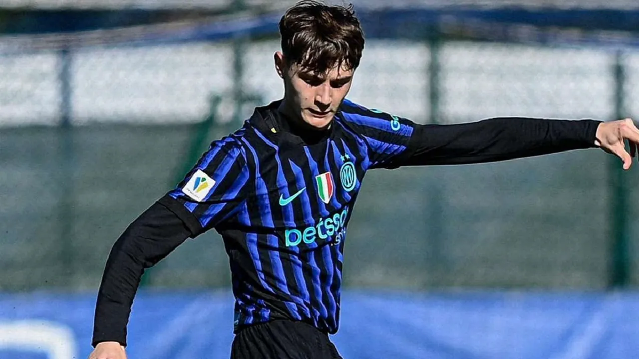 Francesco Bovio Pilih Bergabung dengan CAA Base Milik Paolo Busardo