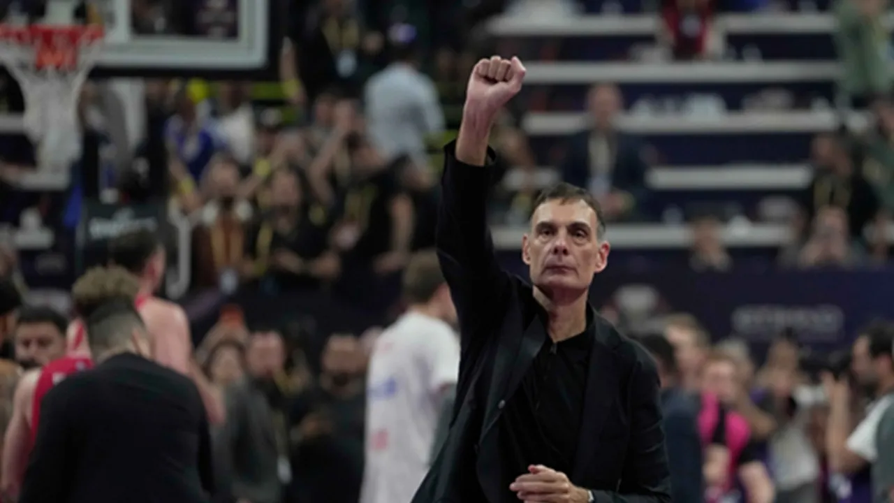 Giorgos Bartzokas Tanggapi Protes Sergio Scariolo