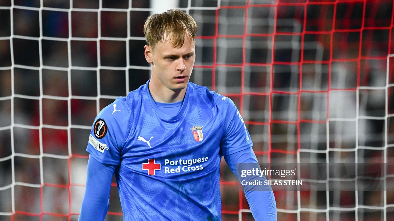 Leeds United Bidik Lukas Hornicek sebagai Pengganti Illan Meslier
