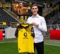 Meski Dicemooh Fans Dortmund, Nico Schlotterbeck Tak Menyesal Perpanjang Kontrak