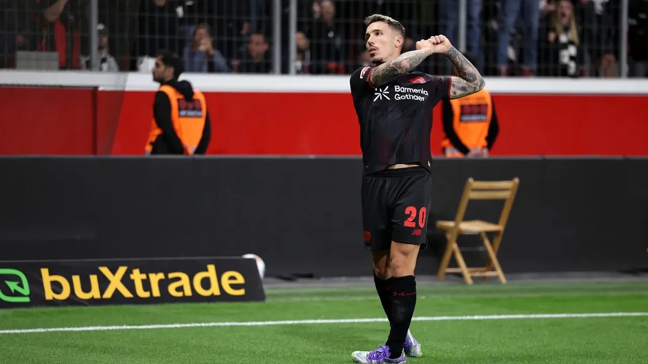 Alejandro Grimaldo Terkejut Xabi Alonso Dipecat Real Madrid