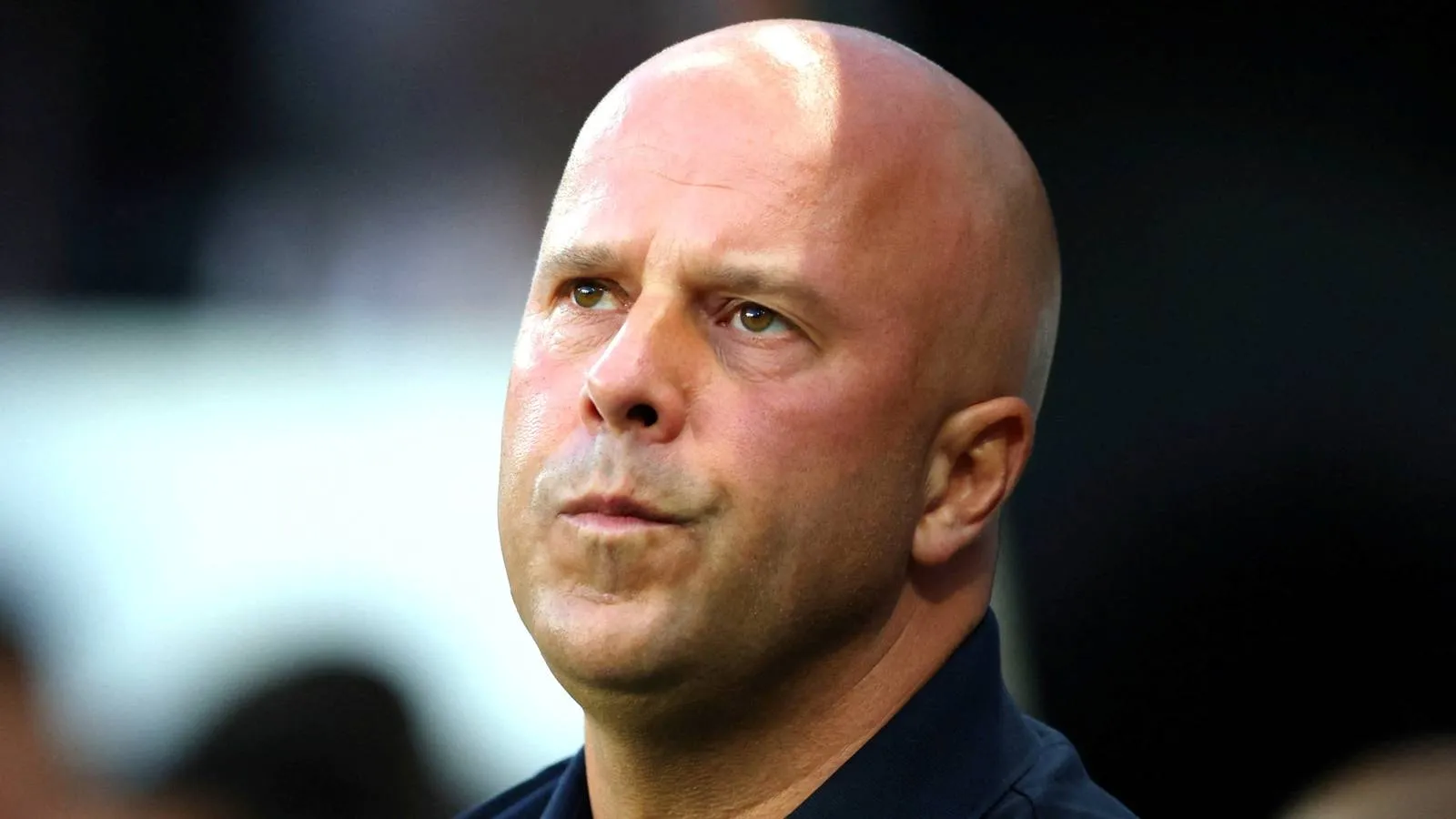Arne Slot Angkat Bicara Usai Pemecatan Manajer Liverpool - sumber: (givemesport)