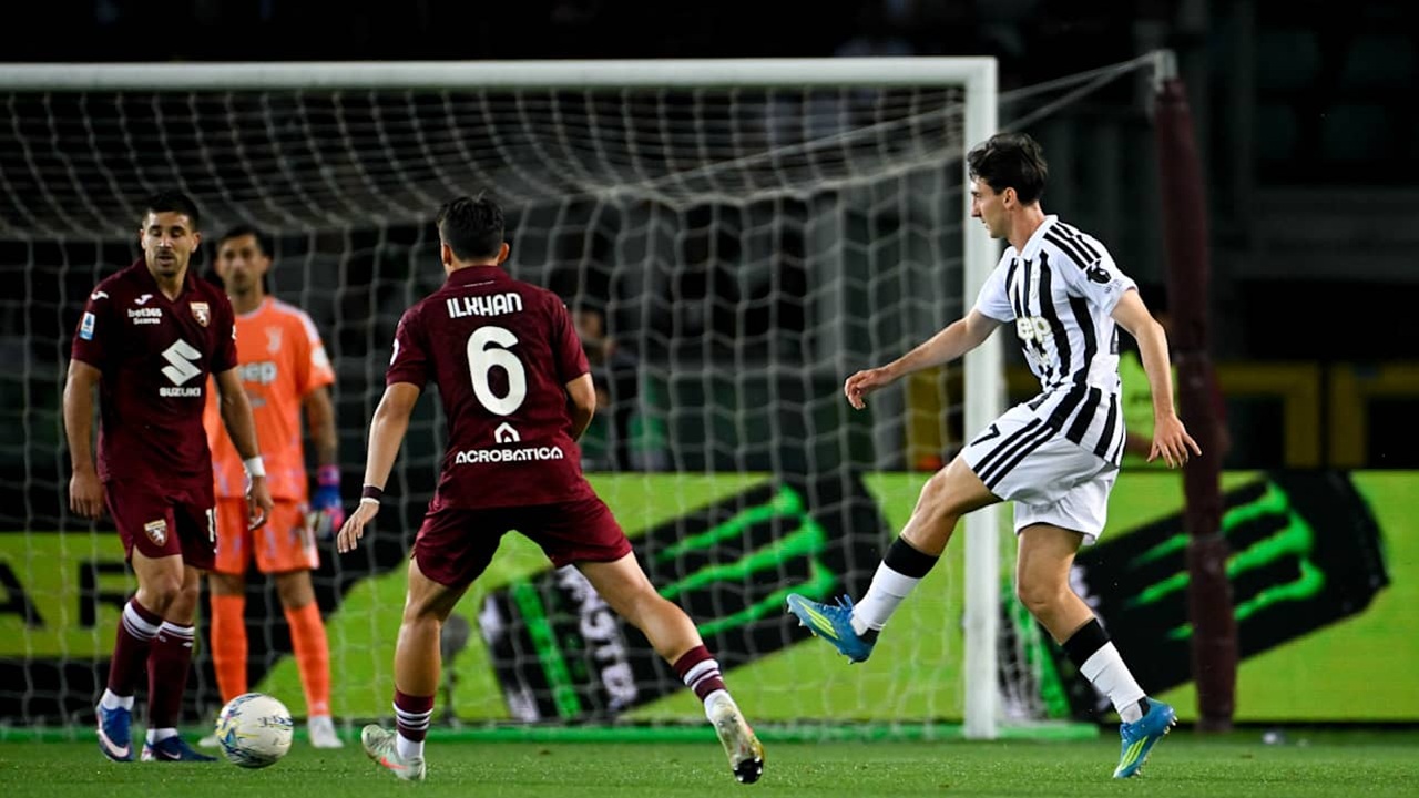 Barcelona Pertimbangkan Gaet Andrea Cambiaso dari Juventus