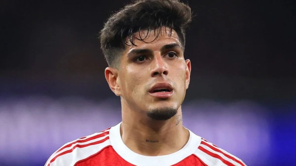 Barcelona Pertimbangkan Rekrut Piero Hincapie dari Arsenal - sumber: (footballespana)