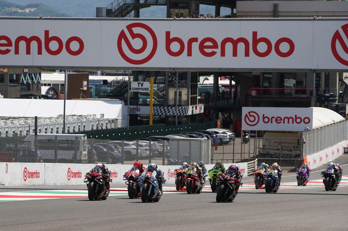 Bezzecchi Pole Position, Aprilia Dominasi Baris Depan di Mugello